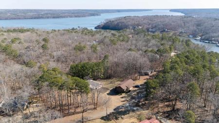 225 WINDY PINES LN