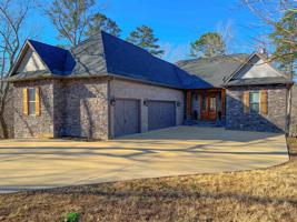 225 SANCTUARY DR