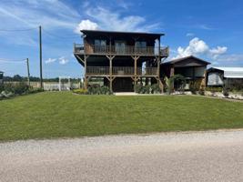 2125 CATFISH LN