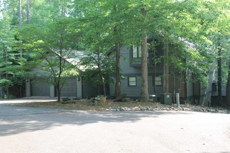 84 BLUFF CREEK PT