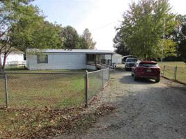 405 DOROTHY ANN LN