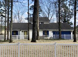 425 HUCKLEBERRY LN