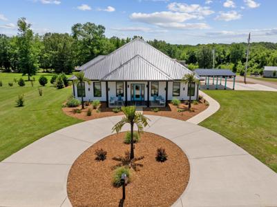 318 YARBRO HARBOR DR