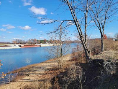 98 RIVER RUN LN