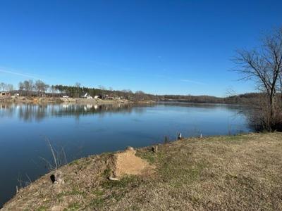 100 RIVER RUN RD