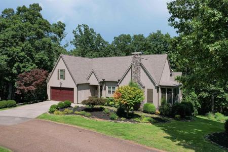 1405 POINT GRAND DR