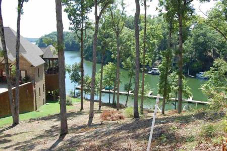 6 RIDGE POINTE DR