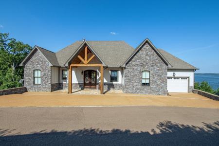 25 PINNACLE PT