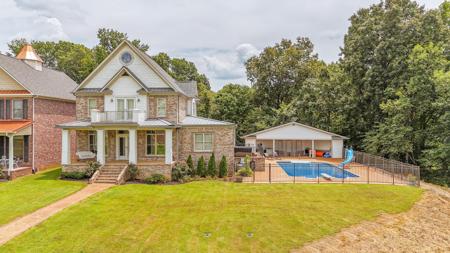 116 SUNSET DR