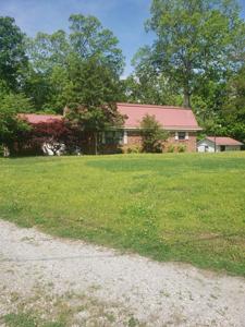 200 WINDY PINES LN