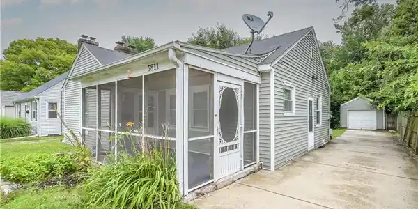 5811 Keystone