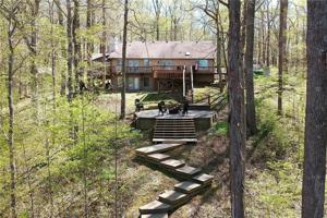 704 South Parkewood Drive
