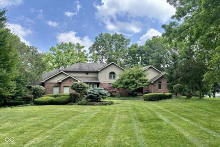 2213 E Canterbury Court