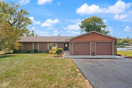 2207 W Robin Road
