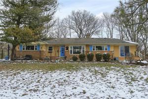 7262 LAKESIDE Drive