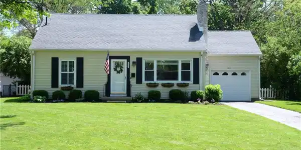 5811 Kingsley Drive