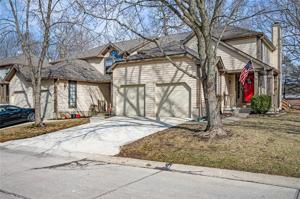 7943 Glen View
