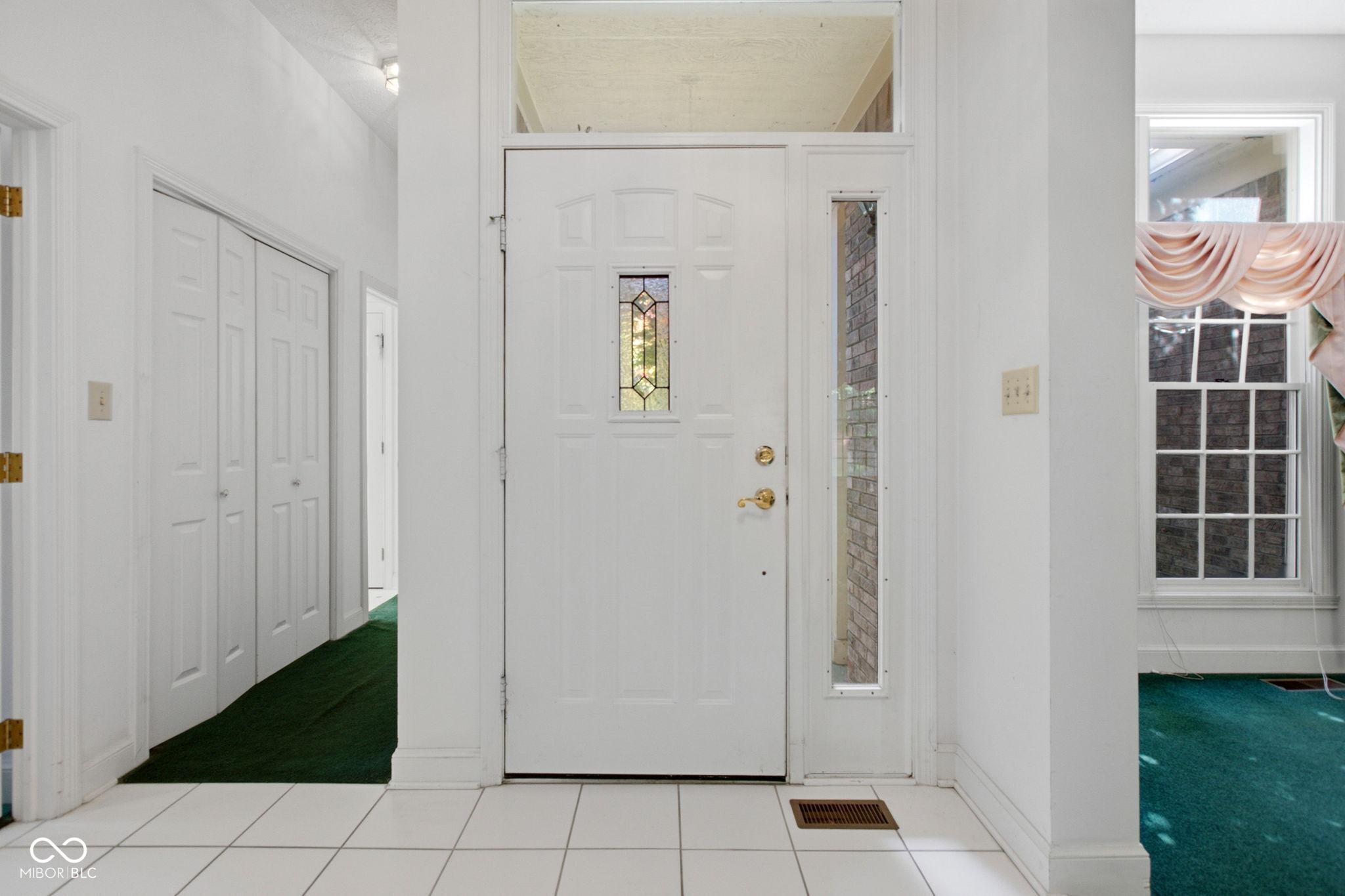 Image 3: Entrance Foyer Image 3: Entrance Foyer