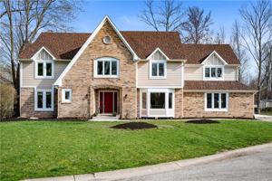 8135 BOWLINE Court