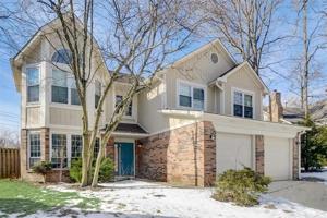 10838 Geist Woods