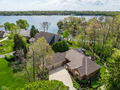 8613 Seaward Lane