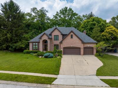 8956 Admirals Bay