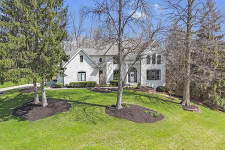 11560 Woods Bay
