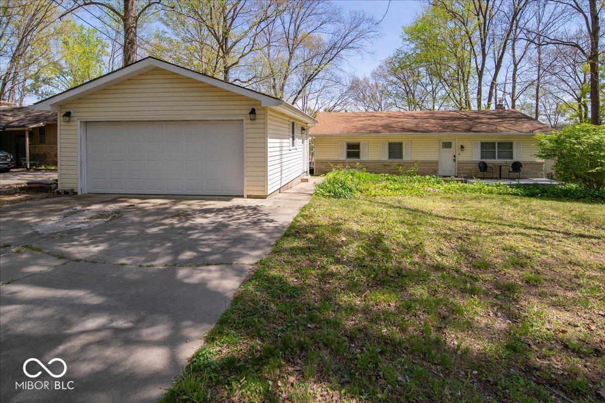 Image 1: Front Of Structure