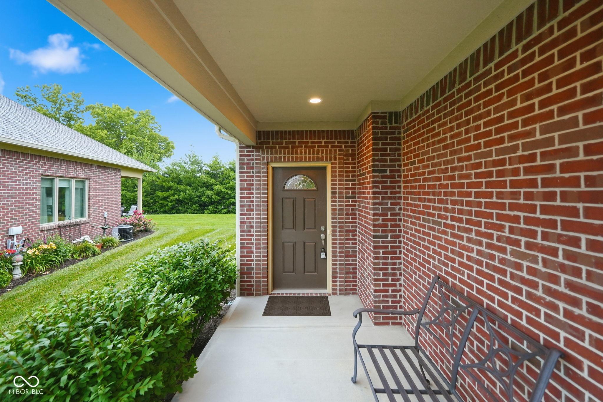 Image 3: Entry Image 3: Entry