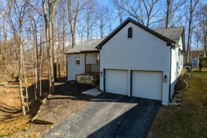 11069 Geist Woods