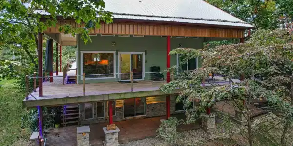 7437 Center Lake Road