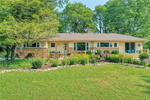 7262 LAKESIDE