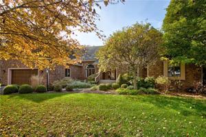 8422 Twin Pointe