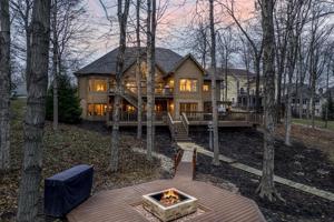 12255 Ridgeside