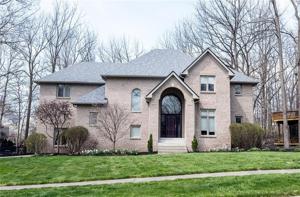 8678 ADMIRALS WOODS Drive
