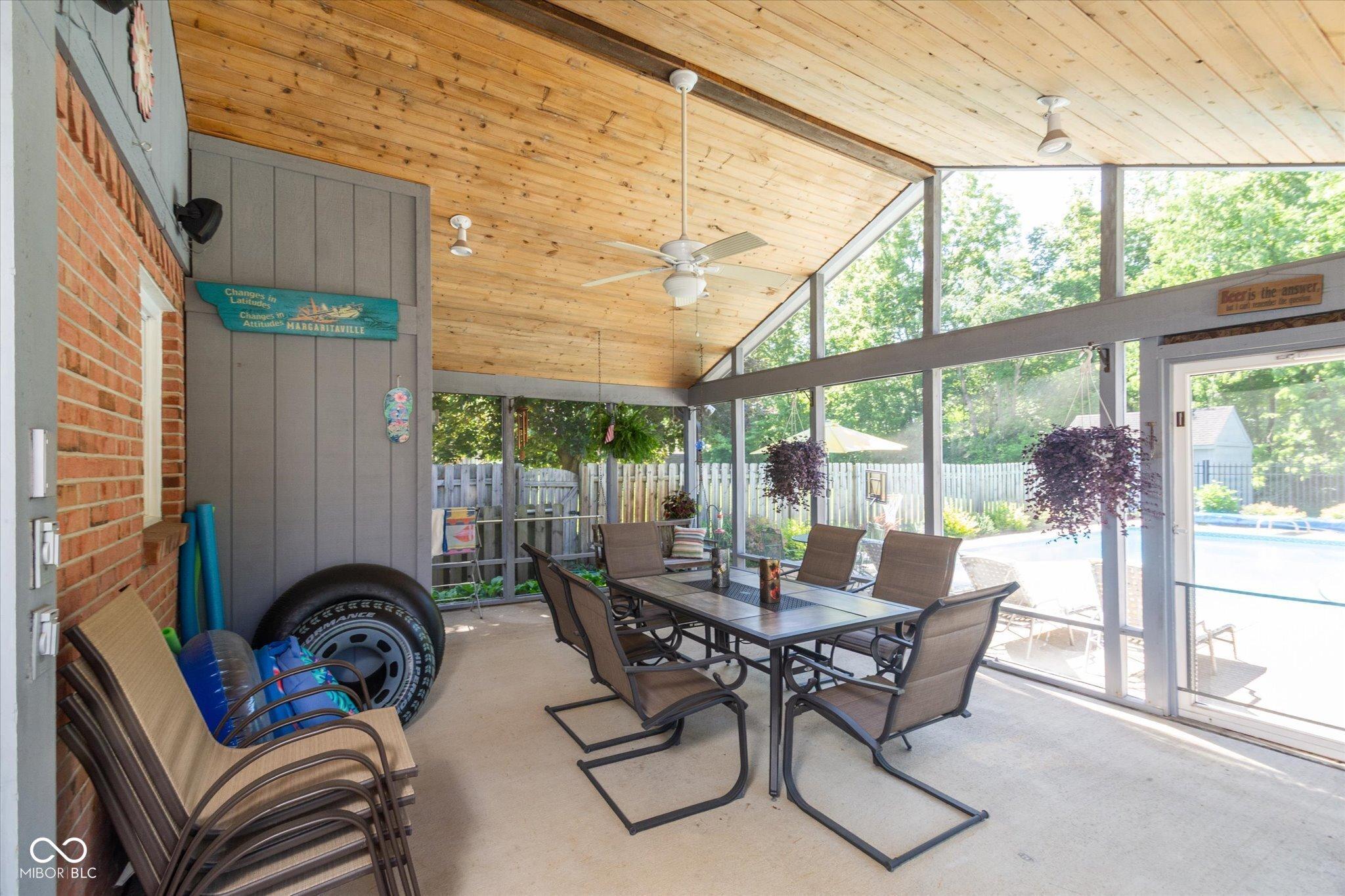 Image 3: Sun Room