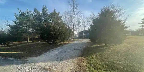3205 Cliffshire
