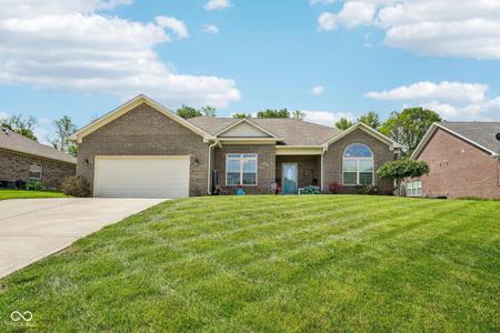 4911 E Daisy Lane