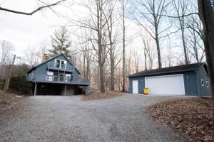 1605 South Lakeview Drive