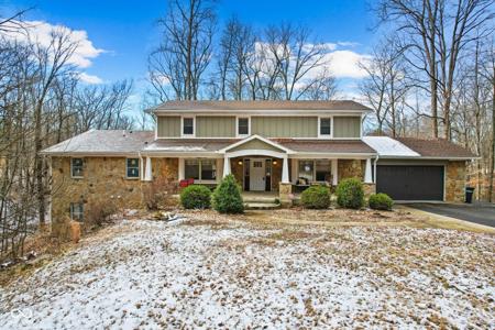 4435 E Pine Hill Court