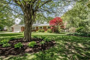 6404 Lakeland Lane