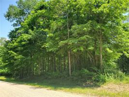 1095 Northeast Mohican