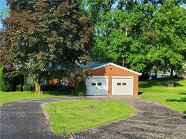 564 Northwest Santee Drive