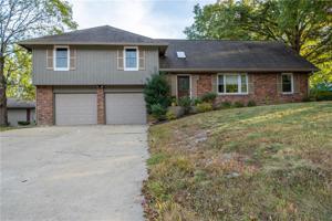 4033 Holly Hill Lane