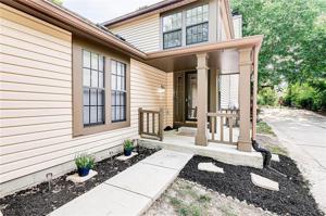 7935 Glen View