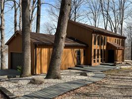10795 Lakeside