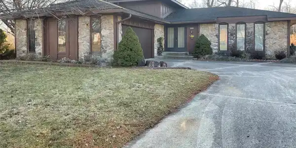 600 Waterview