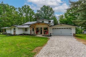 8150 Lakewood