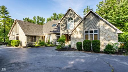 5550 Bay Colony Lane