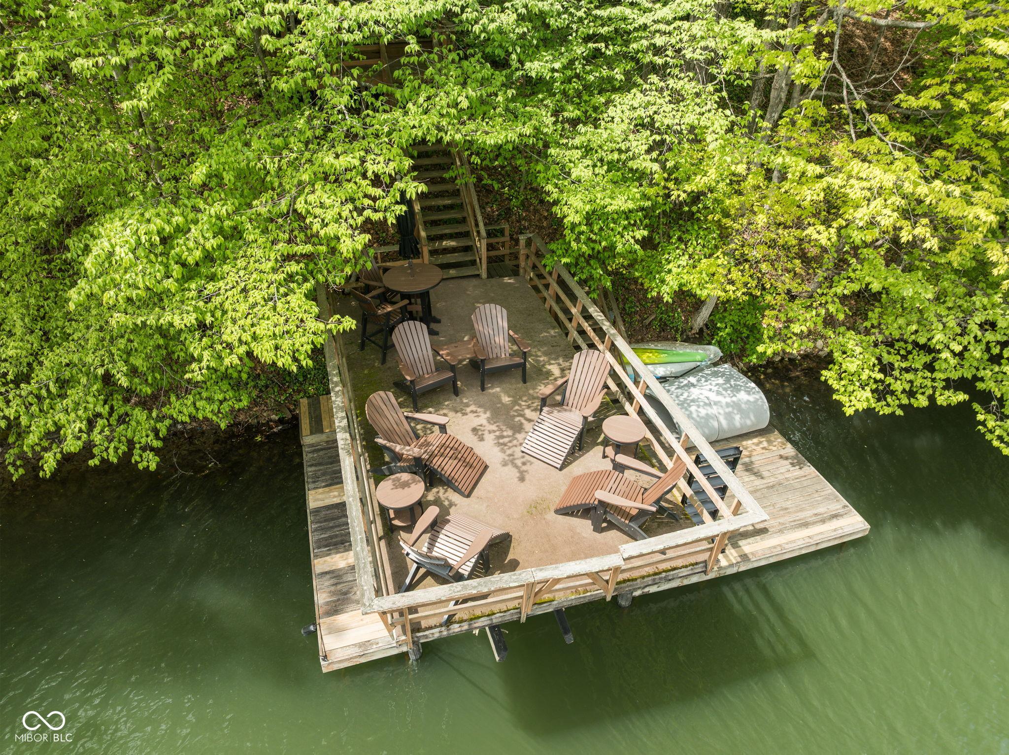 Image 4: Dock
